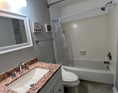 2864 Madeira Court - Photo Thumbnail 16