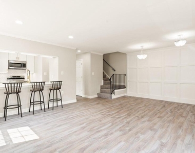 12168 Springwoods Drive - Photo Thumbnail 6
