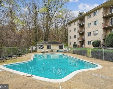 1533 Colonial Drive - Photo Thumbnail 10