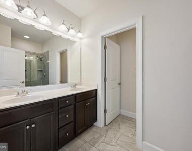 13827 Litespeed Way - Photo Thumbnail 15