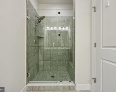 13827 Litespeed Way - Photo Thumbnail 16