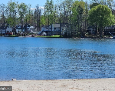 718 Lakeview Parkway - Photo Thumbnail 45