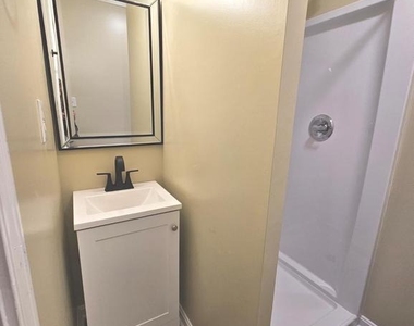 718 Lakeview Parkway - Photo Thumbnail 23
