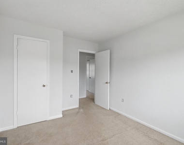 8635 Reinecke Court - Photo Thumbnail 27