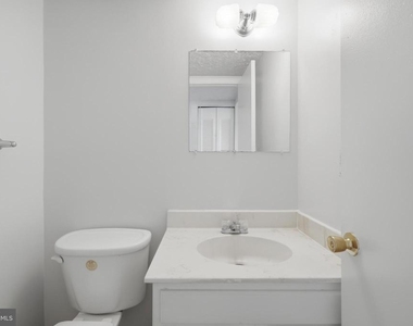 8635 Reinecke Court - Photo Thumbnail 7