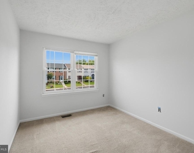 8635 Reinecke Court - Photo Thumbnail 25