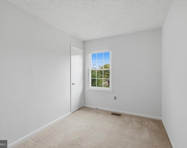 8635 Reinecke Court - Photo Thumbnail 19