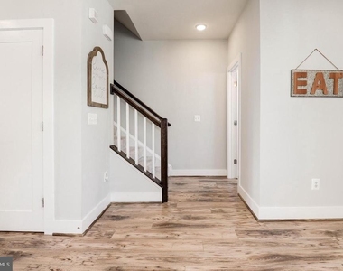 20523 Milbridge Terrace - Photo Thumbnail 21