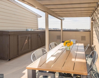 20523 Milbridge Terrace - Photo Thumbnail 6