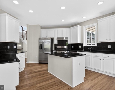 42071 Pepperbush Place - Photo Thumbnail 12
