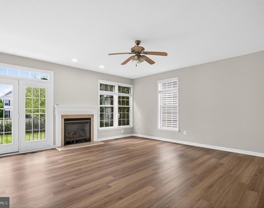 42071 Pepperbush Place - Photo Thumbnail 17