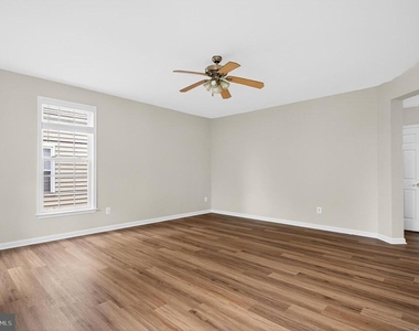 42071 Pepperbush Place - Photo Thumbnail 14