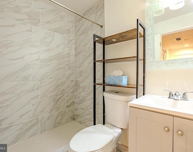 8200 Maple Ridge Avenue - Photo Thumbnail 24