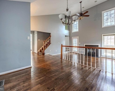 8200 Maple Ridge Avenue - Photo Thumbnail 2