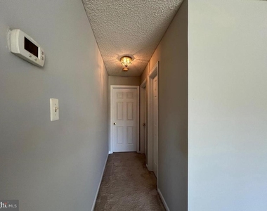 12100 Greenway Court - Photo Thumbnail 17