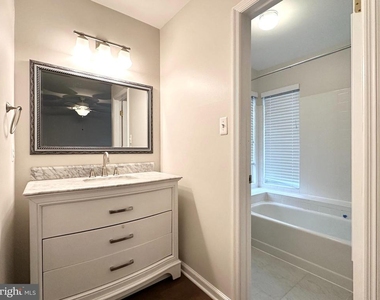 5700 Medallion Court - Photo Thumbnail 21