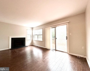5700 Medallion Court - Photo Thumbnail 10