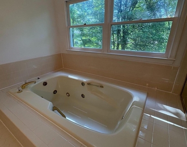 3502 Holly Road - Photo Thumbnail 12