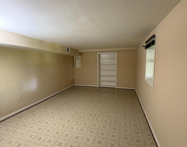3502 Holly Road - Photo Thumbnail 5