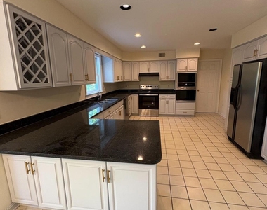 3502 Holly Road - Photo Thumbnail 9