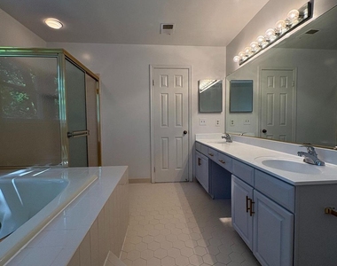 3502 Holly Road - Photo Thumbnail 13