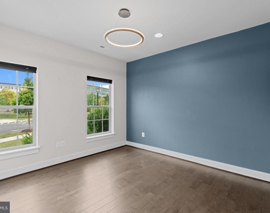 5284 Ridgeview Retreat Drive - Photo Thumbnail 3