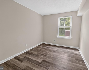 11617 Stoneview Square - Photo Thumbnail 6