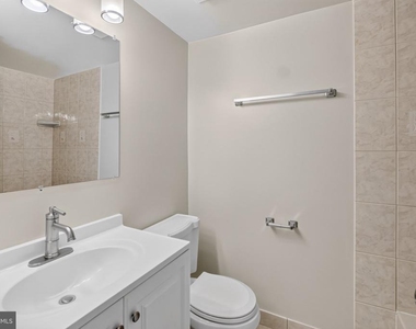 11617 Stoneview Square - Photo Thumbnail 5