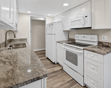 11617 Stoneview Square - Photo Thumbnail 3