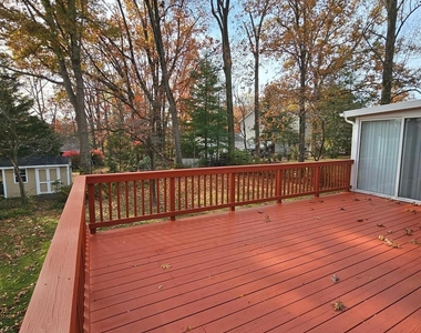 7429 Carol Lane - Photo Thumbnail 13