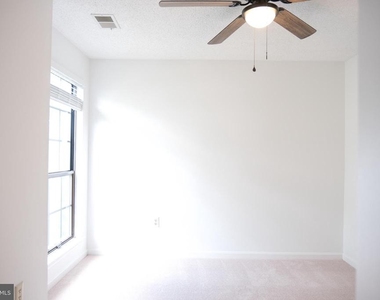 6941 Mary Caroline Circle - Photo Thumbnail 36