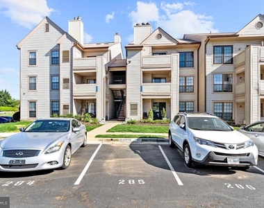 6941 Mary Caroline Circle - Photo Thumbnail 46