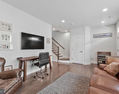 14803 Retreat Boulevard - Photo Thumbnail 5