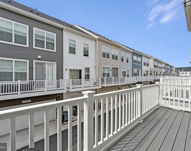 14803 Retreat Boulevard - Photo Thumbnail 36