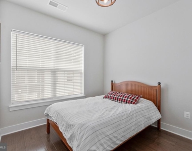 14803 Retreat Boulevard - Photo Thumbnail 19