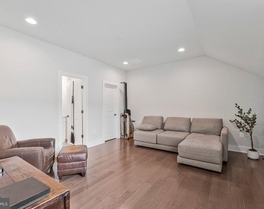 14803 Retreat Boulevard - Photo Thumbnail 34