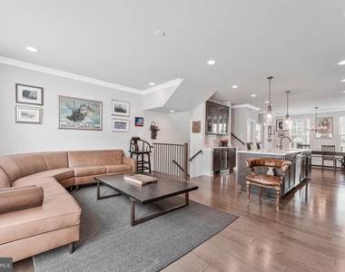 14803 Retreat Boulevard - Photo Thumbnail 9