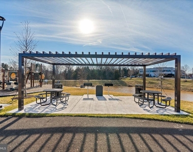 14803 Retreat Boulevard - Photo Thumbnail 43