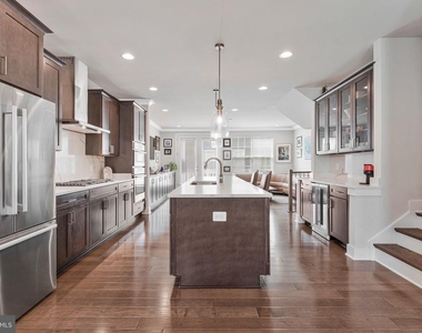 14803 Retreat Boulevard - Photo Thumbnail 12