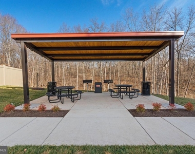 14803 Retreat Boulevard - Photo Thumbnail 42