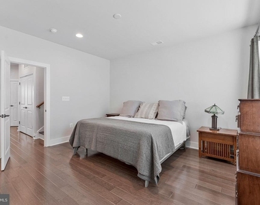 14803 Retreat Boulevard - Photo Thumbnail 27