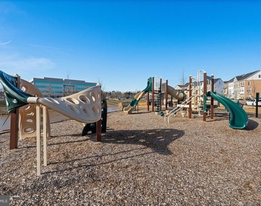 14803 Retreat Boulevard - Photo Thumbnail 44