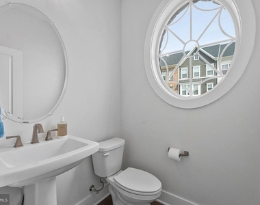 14803 Retreat Boulevard - Photo Thumbnail 6