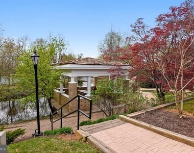 8380 Greensboro Drive - Photo Thumbnail 26