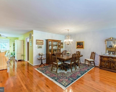 8035 Galla Knoll Circle - Photo Thumbnail 5