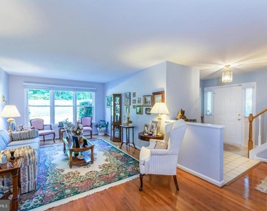 8035 Galla Knoll Circle - Photo Thumbnail 4