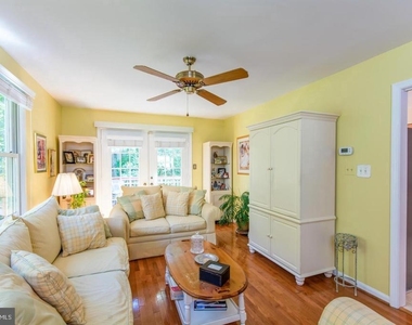 8035 Galla Knoll Circle - Photo Thumbnail 10