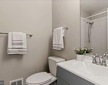 3875 Steppes Court - Photo Thumbnail 12