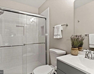 3875 Steppes Court - Photo Thumbnail 13