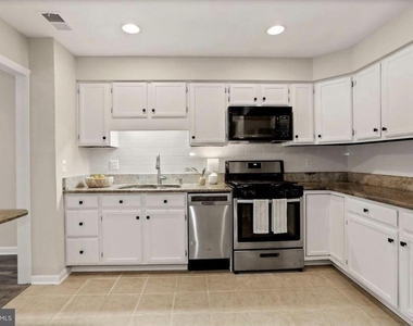 3875 Steppes Court - Photo Thumbnail 5